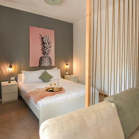 Best Location Old Town - New Studio Bukarest Exteriör bild