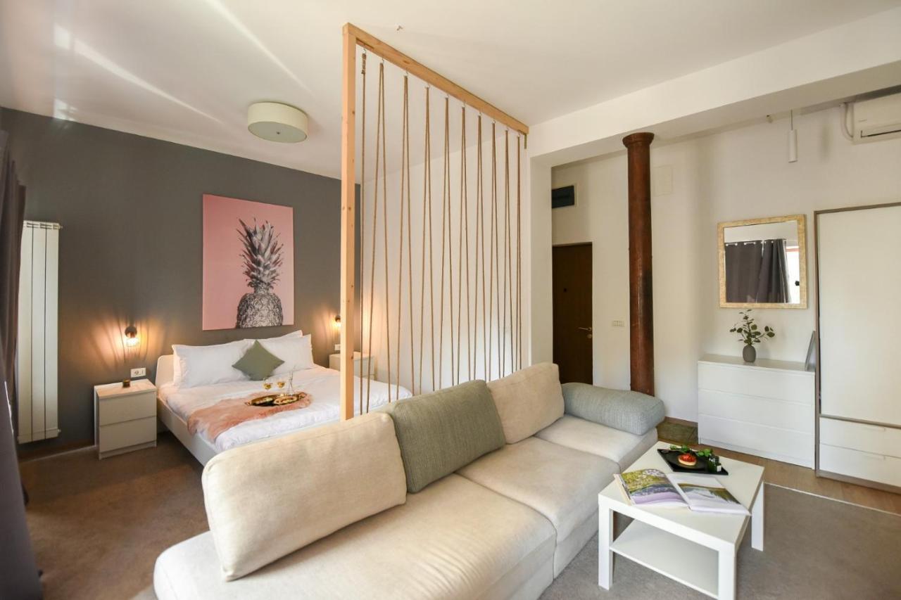 Best Location Old Town - New Studio Bukarest Exteriör bild