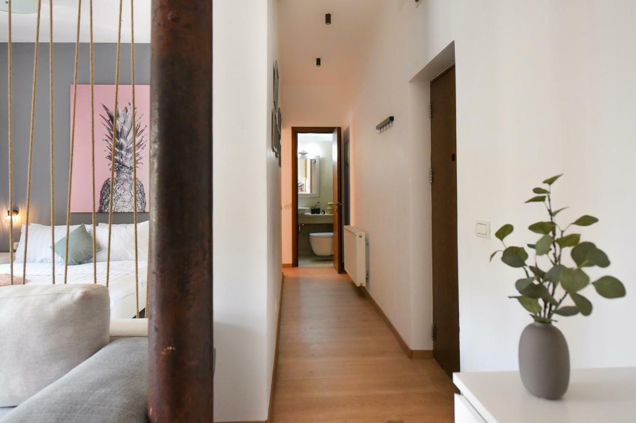 Best Location Old Town - New Studio Bukarest Exteriör bild