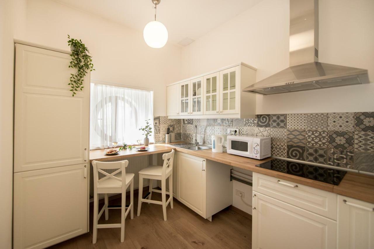 Best Location Old Town - New Studio Bukarest Exteriör bild